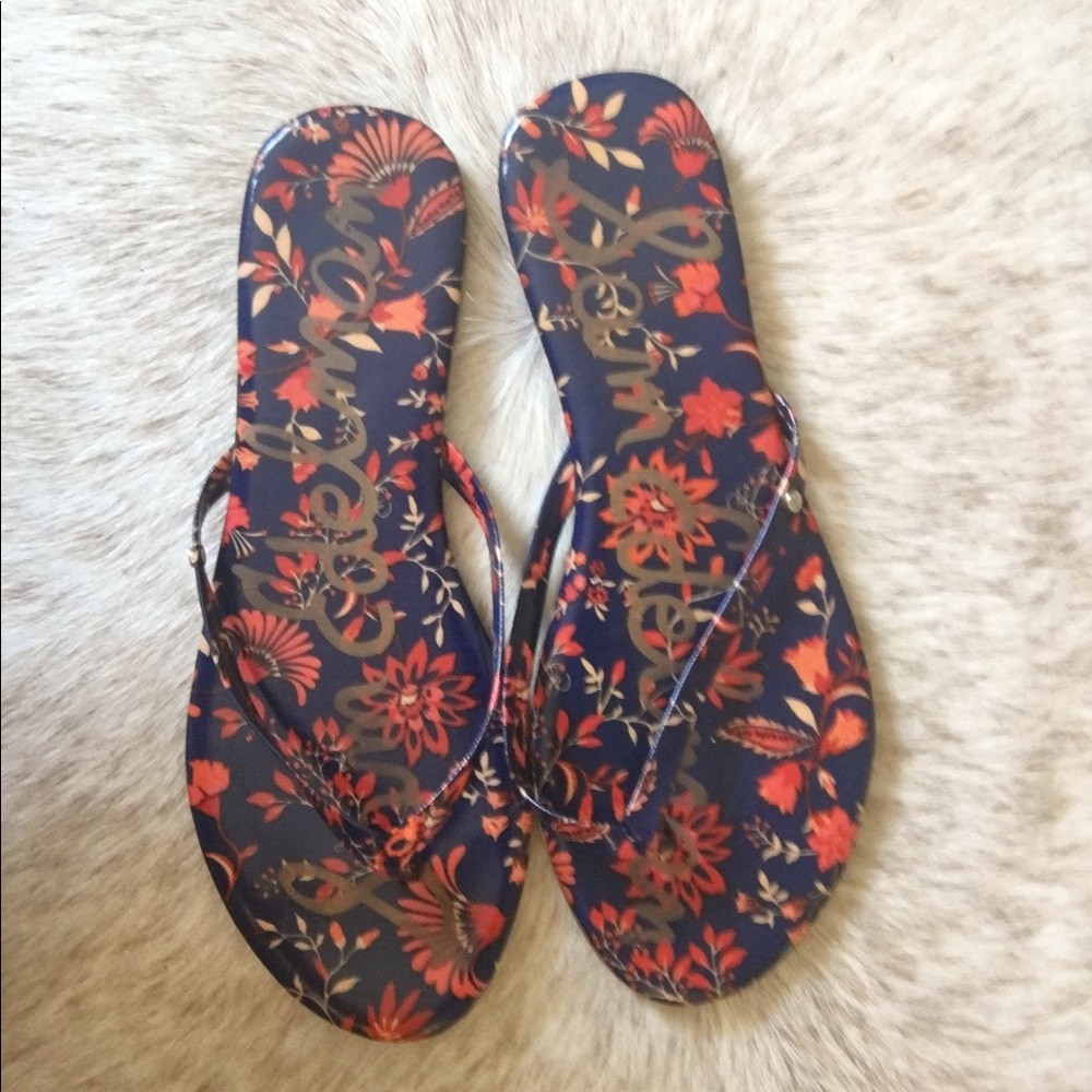 Sam Edelman flip flops
